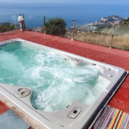 Chalet, Breathtaking Sea View With Large Jacuzzi * Almunecar