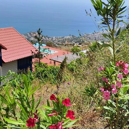 Holiday home Chalet, Breathtaking Sea View With Large Jacuzzi