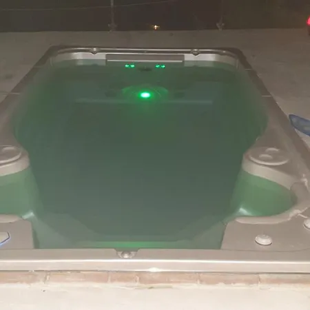 Holiday home Chalet, Breathtaking Sea View With Large Jacuzzi