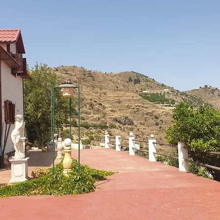 Holiday home Chalet, Breathtaking Sea View With Large Jacuzzi Almunecar